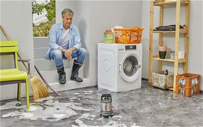 Pompa zanurzeniowa elektryczna do czystej wody Gardena o mocy 300 W 9032-20