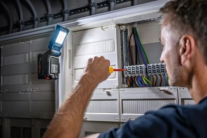 Bosch lampa akumulatorowa GLI 18V-800 Body 800lm