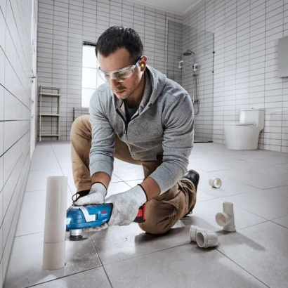 Narzędzie wielofunkcyjne GOP 185-LI Multitool 18 V + 4,0Ah + akcesoria Bosch