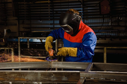 Bosch tarcza krążek fibrowy szlifierski do metalu i stali Prisma Ceramic z systemem X-LOCK lub M14 o średnicy 125 x 22,23 gradacja P60