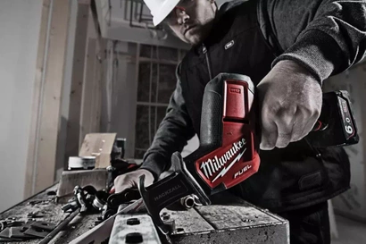 Piła szablasta akumulatorowa 12V Milwaukee HACKZALL M12 CHZ-0