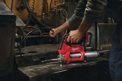 Smarownica akumulatorowa 18V MILWAUKEE body