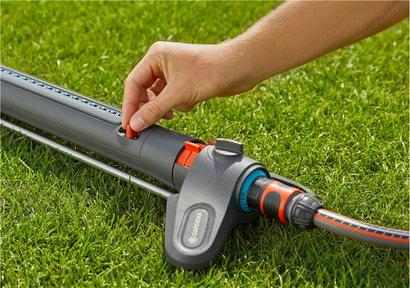 Zraszacz wahadłowy Gardena AquaZoom S do powierzchni 150 m2 18710-20