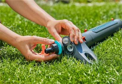 Zraszacz wahadłowy Gardena AquaZoom S do powierzchni 150 m2 18710-20