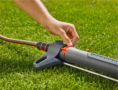 Zraszacz wahadłowy Gardena AquaZoom S do powierzchni 150 m2 18710-20