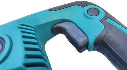 Piła szablasta posuwowa z regulacją skoków o mocy 1200 W z walizką i brzeszczotami Makita JR3051TK