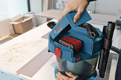 Odkurzacz akumulatorowy do pracy na mokro i sucho GAS 18V-10 L Bosch Professional