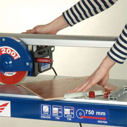 Dedra przecinarka do płytek 800W z przesuwną głowicą tnącą