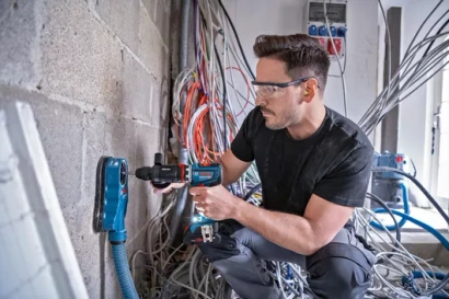 Wiertarko-wkrętarka akumulatorowa GSR 18V-90 FC + wymienny metalowy uchwyt Professional Bosch 06019K6203