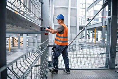 Klucz udarowy akumulatorowy Bosch Professional GDS 18V-1050 H BITURBO + akumulator 2 x 5 Ah + ładowarka + L-BOXX 136