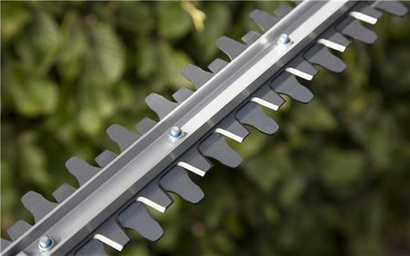 Nożyce do żywopłotu elektryczne o mocy 500 W i długości cięcia 550mm Gardena Easycut 500/55 9832-20