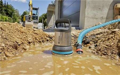 Pompa zanurzeniowa elektryczna do brudnej wody Gardena o mocy 750 W 9044-20