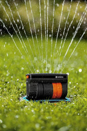 Zraszacz wynurzalny wahadłowy OS 140 Gardena do powierzchni 140 m2 8223-20
