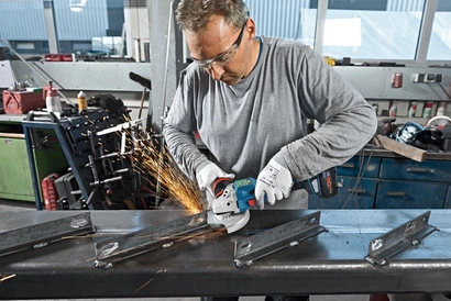 Szlifierka kątowa akumulatorowa bezszczotkowa 18V GWS 18V-15 SC Bosch Professional 125 mm + walizka L-BOXX 136