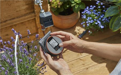 Sterownik bateryjny do nawadniania ogrodu Gardena Flex do kranów 3/4" i 1" 1890-29