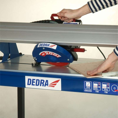 Dedra przecinarka do płytek 800W z przesuwną głowicą tnącą