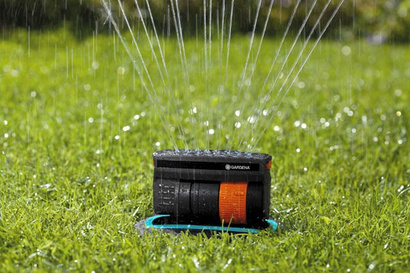 Zraszacz wynurzalny wahadłowy OS 140 Gardena do powierzchni 140 m2 8223-20