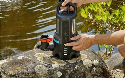 Pompa zanurzeniowa elektryczna do brudnej wody Gardena o mocy 750 W 9044-20