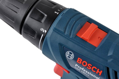 Wiertarko-wkrętarka akumulatorowa Bosch professional GSR 180-LI 2x2,0Ah + ładowarka AL 1820 CV + walizka 06019F8109