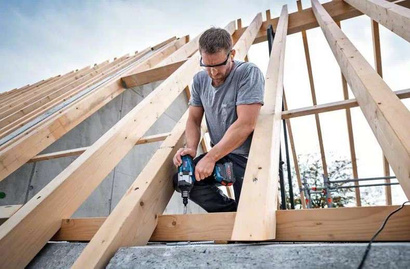 Klucz udarowy akumulatorowy Bosch Professional GDS 18V-1050 H BITURBO + akumulator 2 x 5 Ah + ładowarka + L-BOXX 136