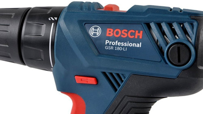 Wiertarko-wkrętarka akumulatorowa Bosch professional GSR 180-LI 2x2,0Ah + ładowarka AL 1820 CV + walizka 06019F8109