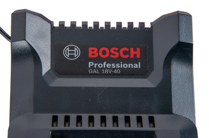 Bosch ładowarka szybka Bosch GAL 18V-40, 14,4 - 18V 4A