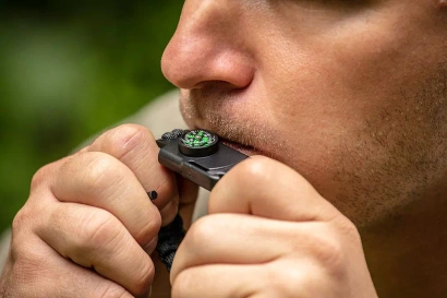 Zestaw survivalowy w pudełku Neo 63-033