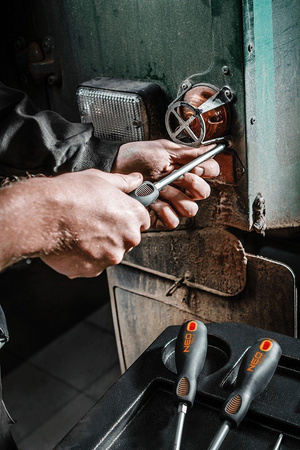 Zestaw wkrętaków płaskich i krzyżowych ze stali S2 6 sztuk Neo 04-213