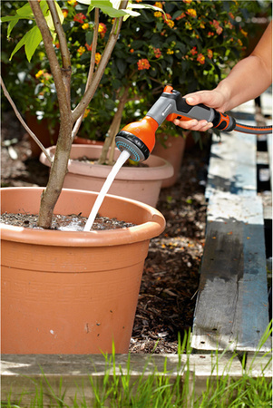 Zraszacz pistoletowy wielofunkcyjny z regulacją Gardena Classic 18313-20