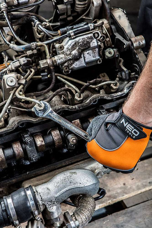 Klucz płasko-oczkowy HEX/V ze stali CrV o rozmiarze 11 mm Neo 09-411