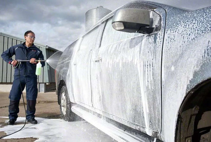 Myjka wysokociśnieniowa elektryczna 2200W GHP 5-55 Bosch Professional 130 bar