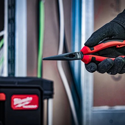 Szczypce długie proste 205 mm Milwaukee 4932492465