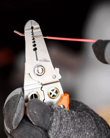 Szczypce do izolacji 6w1 NEO 01-549